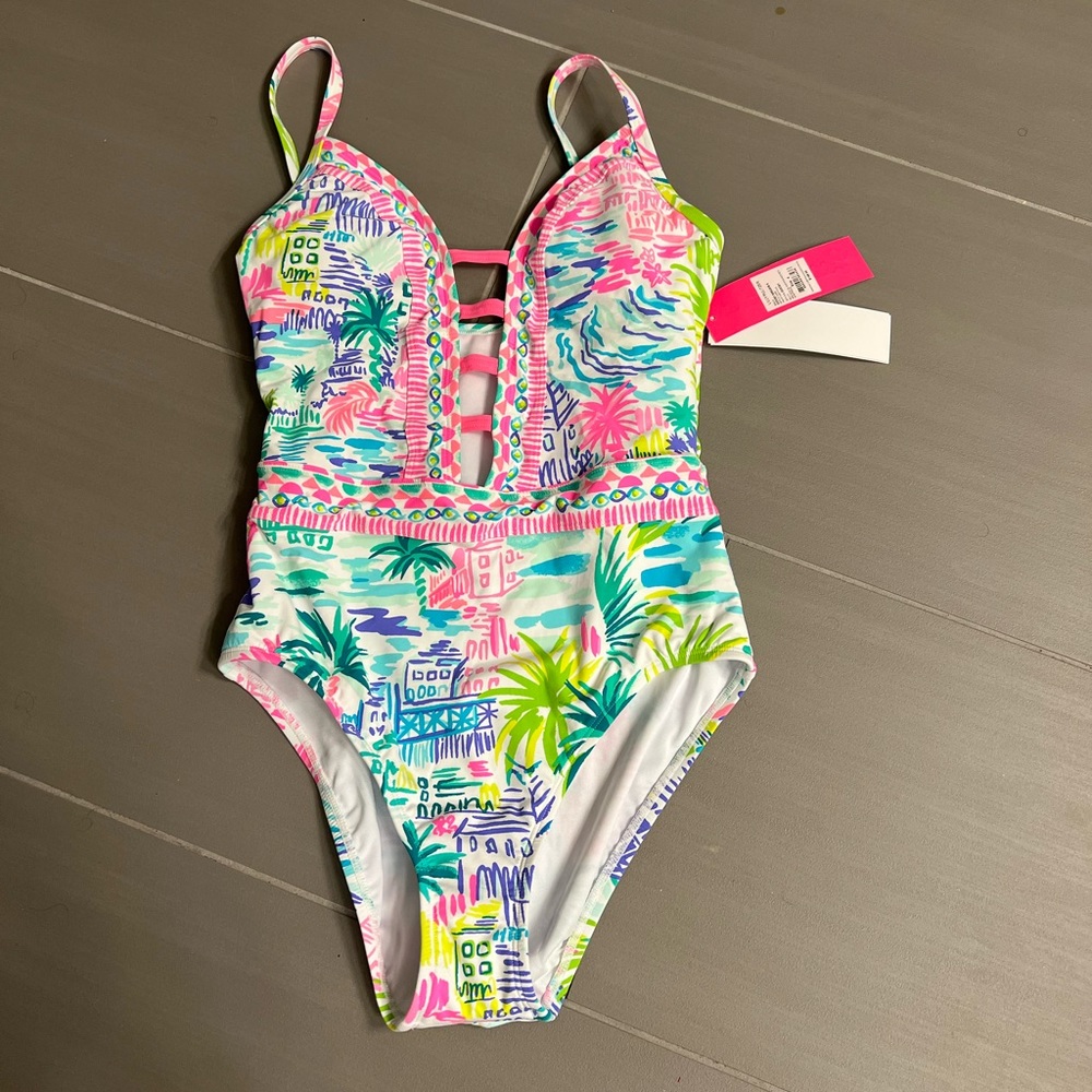 NWT Lilly Pulitzer swimsuit size 4